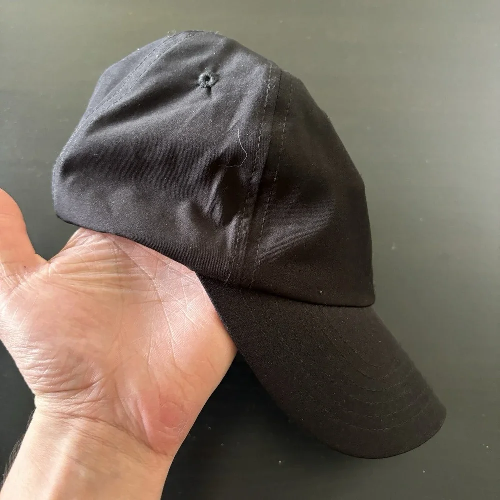 Monat Black Running Hat Stretch Strapback OSFM
